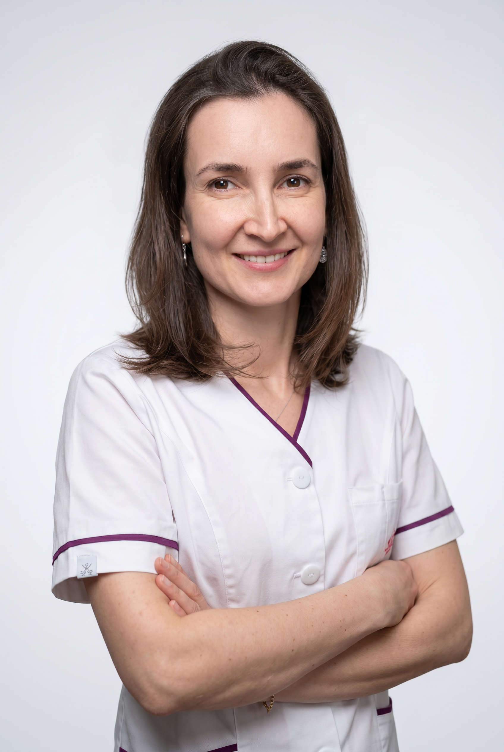 Dr. Corina Merticariu, medic primar oftalmolog pediatru, chirurg de strabism și neuro-oftalmolog la ArenaMed