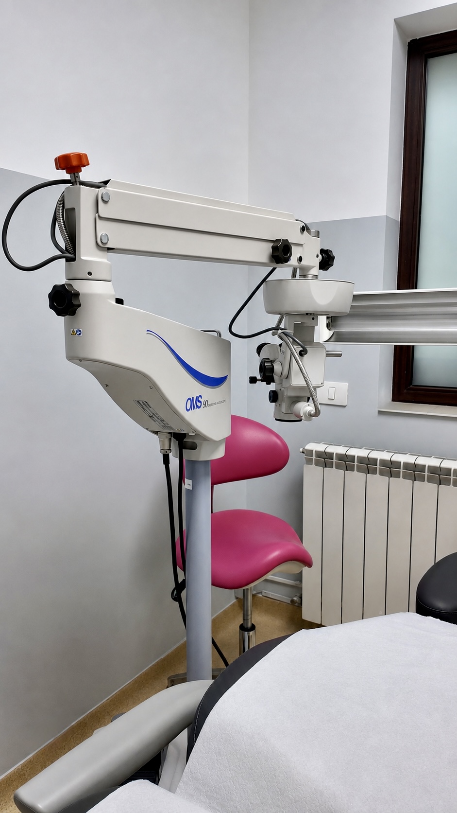 Sala de intervenții pentru injecții intravitreene anti-VEGF la Clinica ArenaMed, Sector 2 București